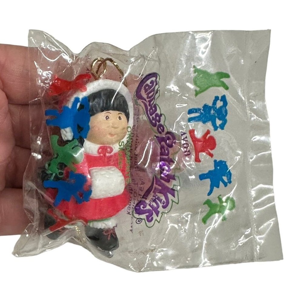 Cabbage Patch Ice Skater Ornament New Sealed Package Collectible‎ VTG 1995 Avon